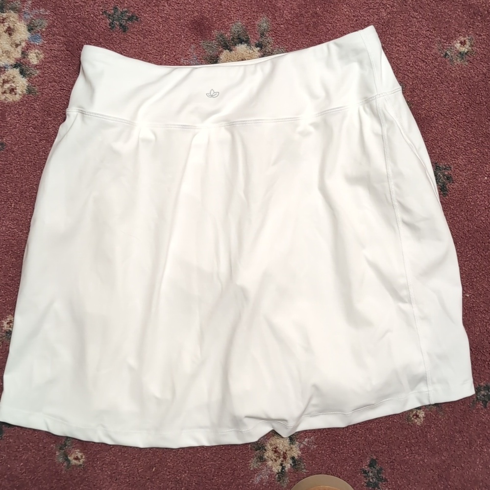 Yogipace Tennis Skort - Picture 6 of 8